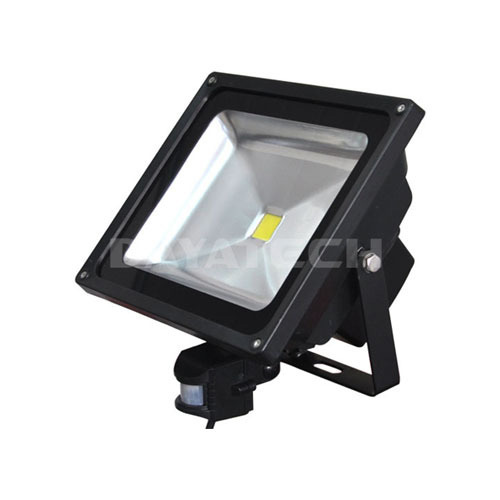 50 W LED reflektor s PIR senzorjem